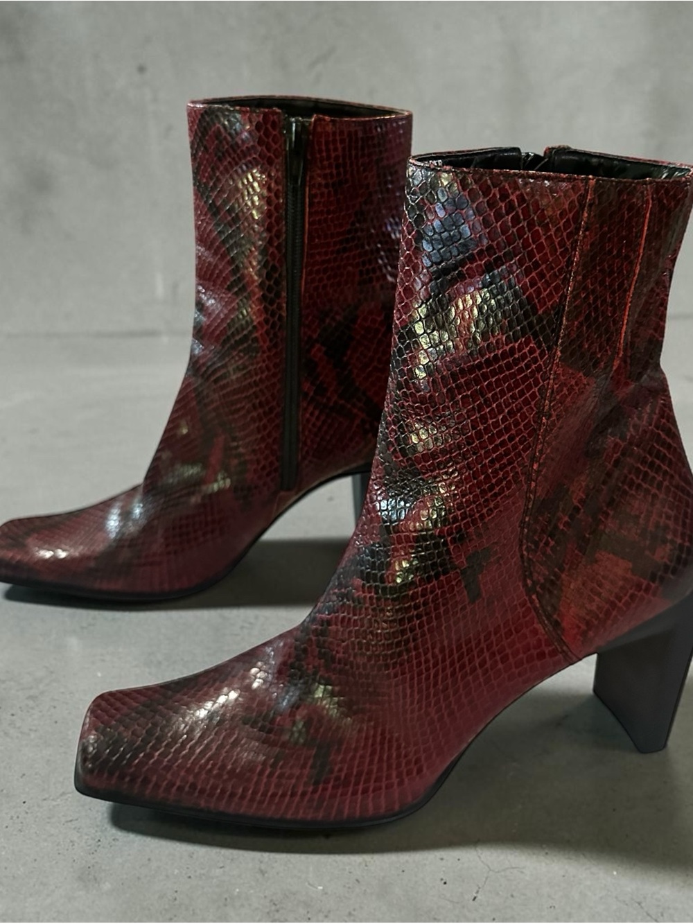 Vintage Nine West Monroe Red & Black Snake Print Ankle Boots 7.5 Square Toe - Picture 9 of 10